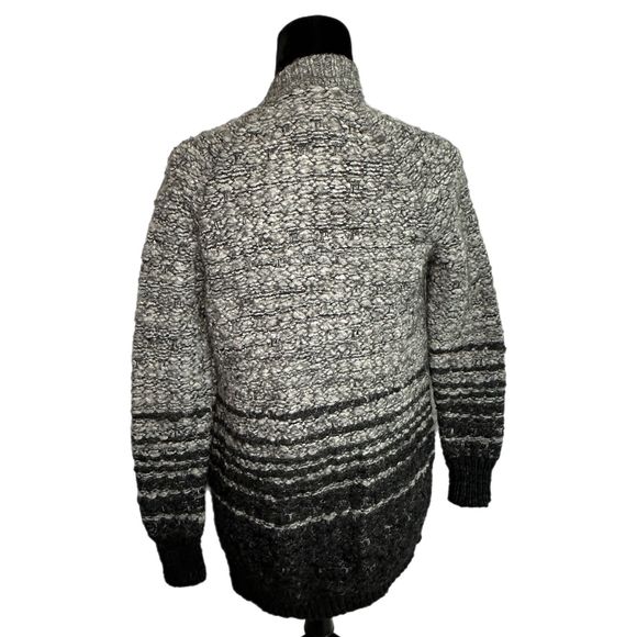 Victoria's Secret Dark & Light Gray Zip Up Cardigan, XS, Pre-owned - Picture 4 of 7